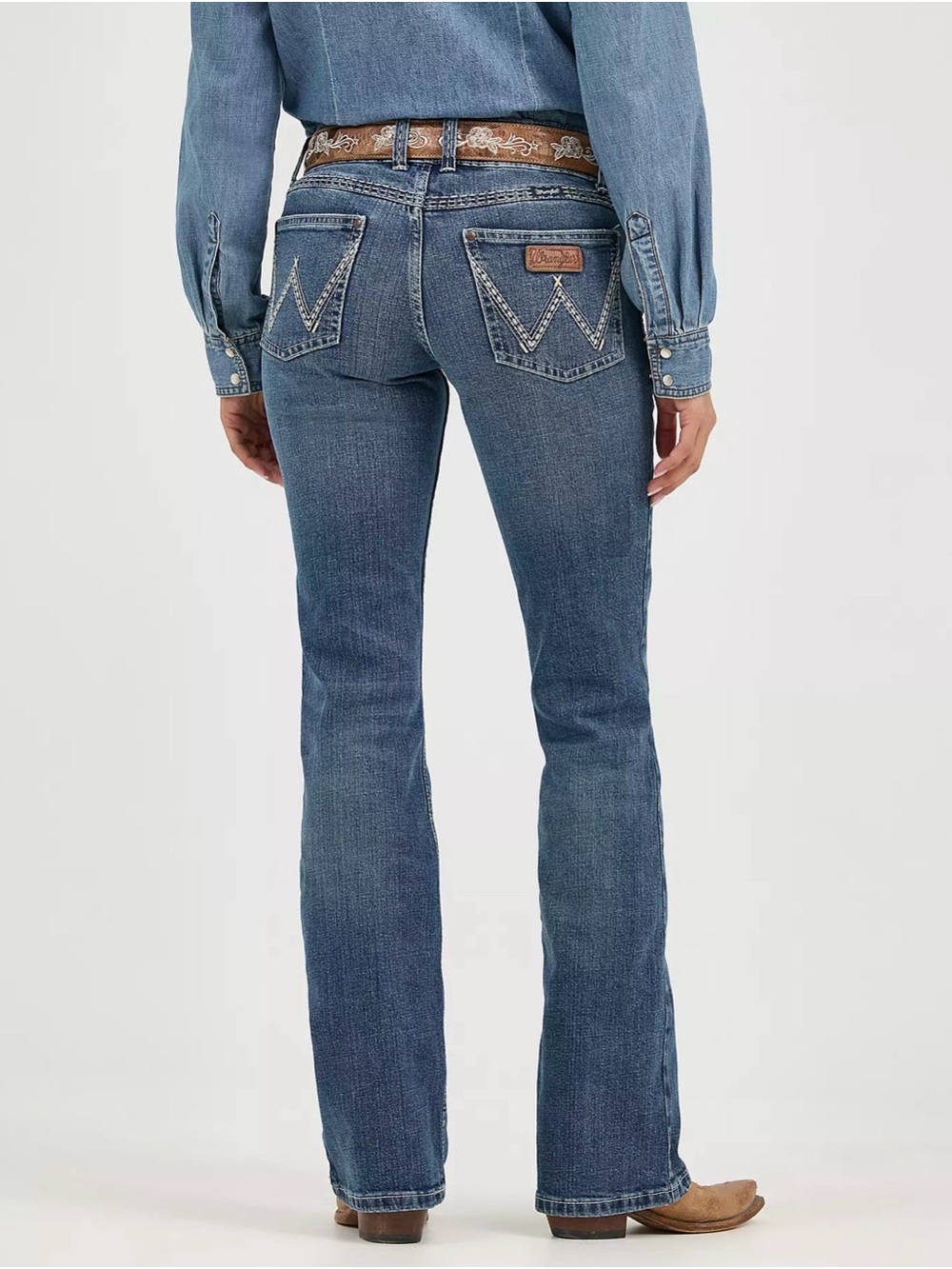 NEW Wrangler RETRO Sadie
low rise•boot cut•subtle stretch Denim Blue Jeans 29x32